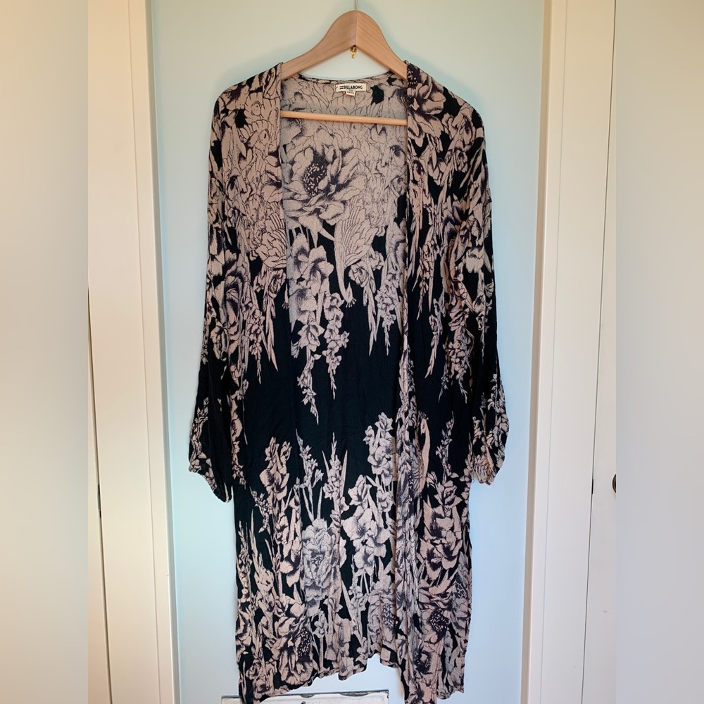 Billabong floral kimono topper duster